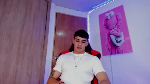 Snapshot of joseph__boy chatting on February 19, 12:33 pm JOSEPH online show from February 19, 12:33 pm