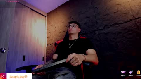 Snapshot of joseph__boy chatting on November 3, 11:44 am JOSEPH online show from November 3, 11:44 am