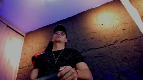 Snapshot of joseph__boy chatting on November 5, 11:43 am JOSEPH online show from November 5, 11:43 am