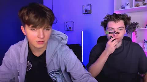 joseph_bear_ online show from February 1, 9:41 am