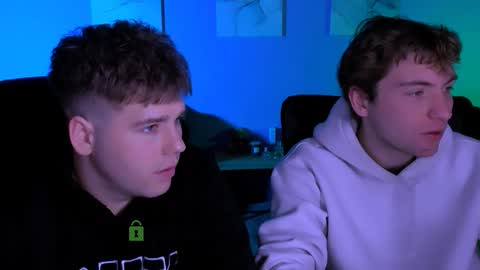 joseph_bear_ online show from February 18, 9:49 am