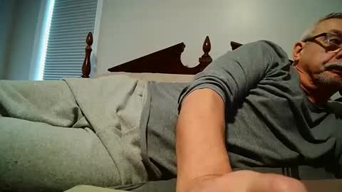 josephgr2021 online show from February 8, 10:46 pm