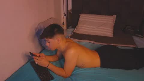 Snapshot of josethariaz25 chatting on June 28, 9:59 am JOSETH ARIAZ online show from June 28, 9:59 am