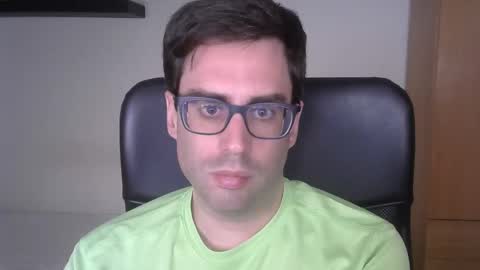 Snapshot of josevd chatting on September 30, 10:42 am Jose online show from September 30, 10:42 am