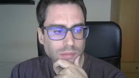 Snapshot of josevd chatting on November 5, 11:32 am Jose online show from November 5, 11:32 am