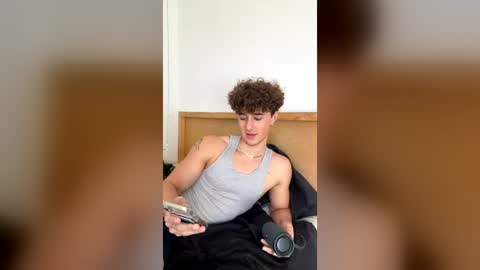 Snapshot of joshhcambridge chatting on July 6, 9:06 am joshhcambridge online show from July 6, 9:06 am