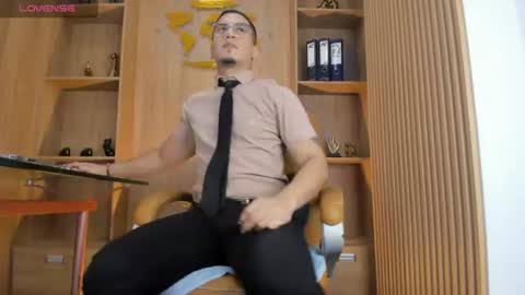 Snapshot of joshmiller___ chatting on June 22, 6:38 pm joshmiller___ online show from June 22, 6:38 pm