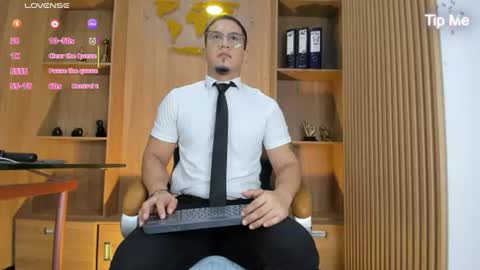 Snapshot of joshmiller___ chatting on July 8, 11:48 am joshmiller___ online show from July 8, 11:48 am