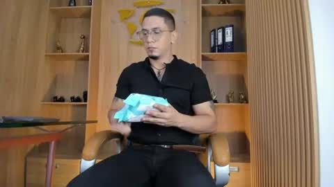 Snapshot of joshmiller___ chatting on July 17, 11:50 am joshmiller___ online show from July 17, 11:50 am