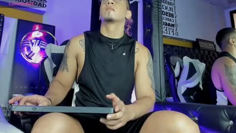 Snapshot of joshmiller___ chatting on July 25, 11:52 am joshmiller___ online show from July 25, 11:52 am
