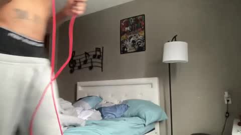 Snapshot of joshperrygoon chatting on December 31, 6:35 pm joshperrygoon online show from December 31, 6:35 pm