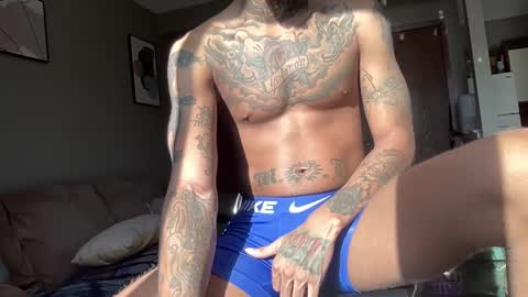 Snapshot of joshperrygoon chatting on February 23, 4:13 pm joshperrygoon online show from February 23, 4:13 pm