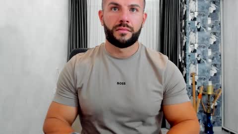 joshuamuscle69 online show from September 12, 1:44 pm