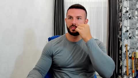 joshuamuscle69 online show from November 18, 6:51 am