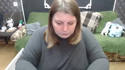 Snapshot of josiesun771 chatting on January 17, 8:30 am josiesun771 online show from January 17, 8:30 am