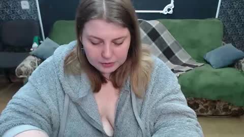 Snapshot of josiesun771 chatting on February 23, 7:06 am josiesun771 online show from February 23, 7:06 am