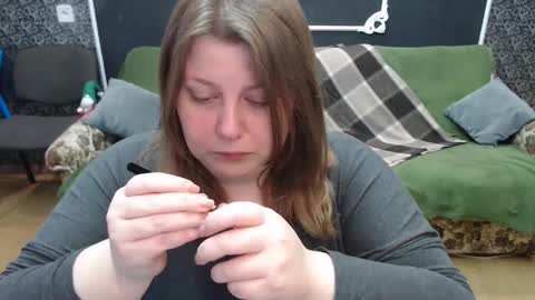 Snapshot of josiesun771 chatting on March 2, 7:15 am josiesun771 online show from March 2, 7:15 am