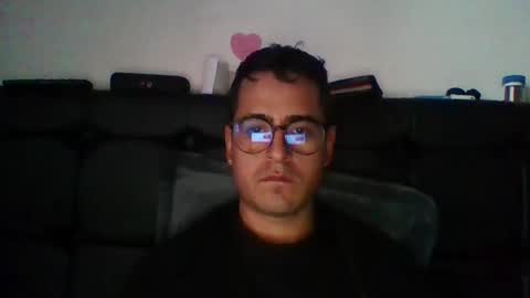 Snapshot of josux8 chatting on February 7, 6:55 pm josux8 online show from February 7, 6:55 pm