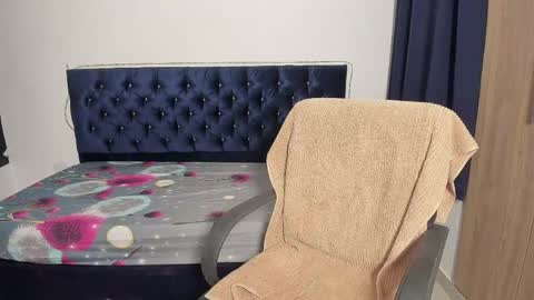 josy online show from June 3, 2:03 am