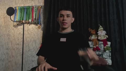 Im Jouliano online show from December 2, 9:28 pm