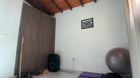 Snapshot of joulianogreco1 chatting on May 9, 3:06 pm Im Jouliano online show from May 9, 3:06 pm