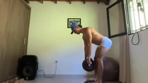 Snapshot of joulianogreco1 chatting on May 12, 3:31 pm Im Jouliano online show from May 12, 3:31 pm