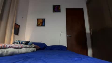 Snapshot of joulianogreco1 chatting on May 19, 1:56 am Im Jouliano online show from May 19, 1:56 am