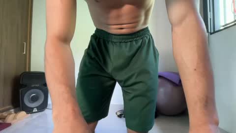 Snapshot of joulianogreco1 chatting on May 24, 3:06 pm Im Jouliano online show from May 24, 3:06 pm