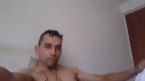 Snapshot of jovenvergonguapo09 chatting on June 14, 3:58 pm Van Helsing online show from June 14, 3:58 pm