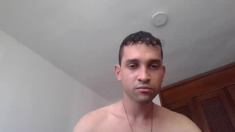 Snapshot of jovenvergonguapo09 chatting on June 27, 1:06 pm Van Helsing online show from June 27, 1:06 pm