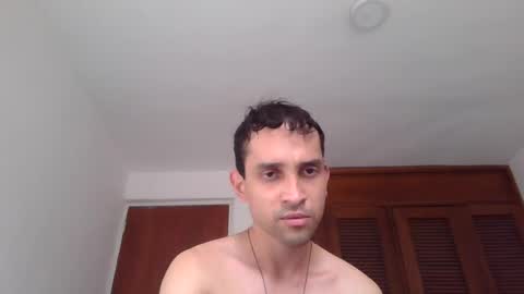 Snapshot of jovenvergonguapo09 chatting on July 31, 8:19 pm Van Helsing online show from July 31, 8:19 pm