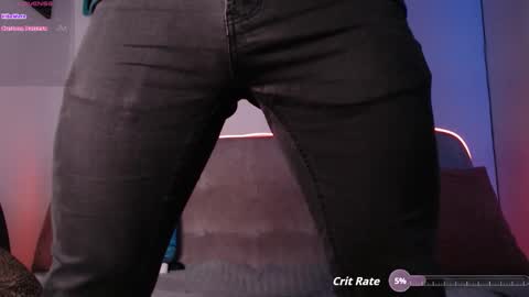  JOYLOPEZFIT online show from January 8, 7:49 pm