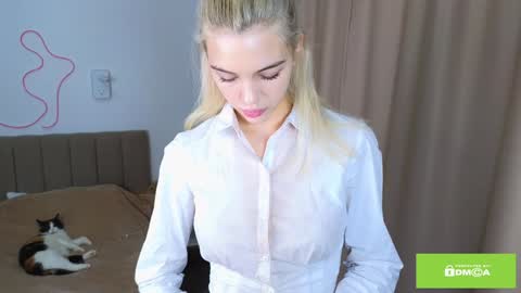 Snapshot of joybunny chatting on December 18, 9:04 am joybunny online show from December 18, 9:04 am