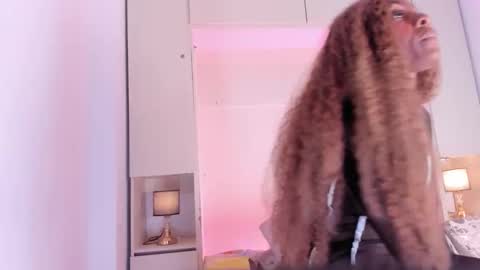 joyceblake online show from February 4, 8:14 pm