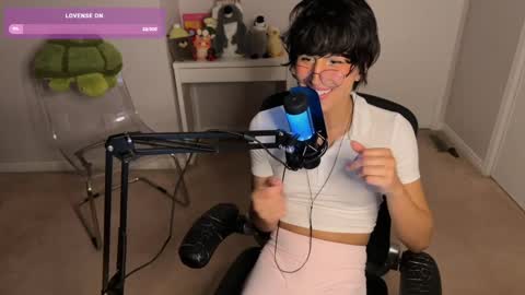 Jackie Joy online show from December 3, 11:35 pm