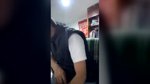 Snapshot of jperezofficial1 chatting on June 22, 4:20 am jperezofficial1 online show from June 22, 4:20 am