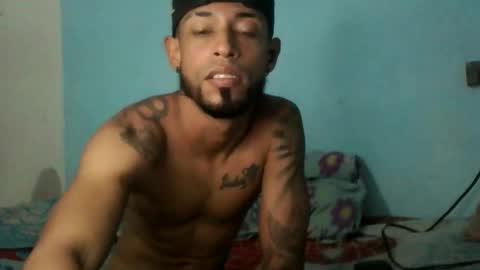 jpineda97 online show from March 13, 4:19 am