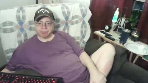 Snapshot of jpmel99 chatting on January 19, 1:00 am jpmel99 online show from January 19, 1:00 am