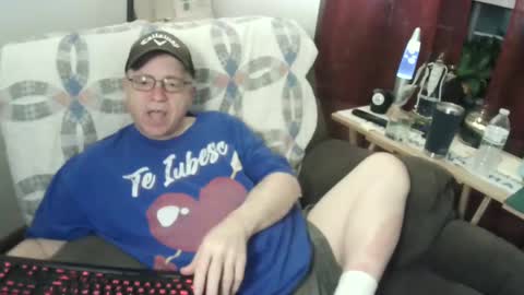 Snapshot of jpmel99 chatting on January 19, 4:01 am jpmel99 online show from January 19, 4:01 am