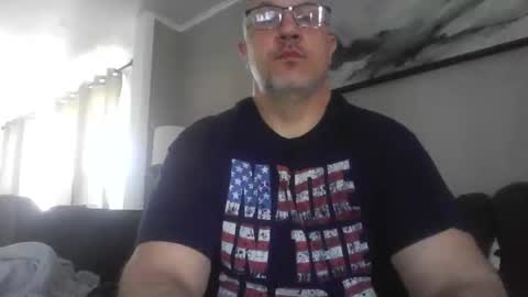 jr1871 online show from May 4, 12:34 pm