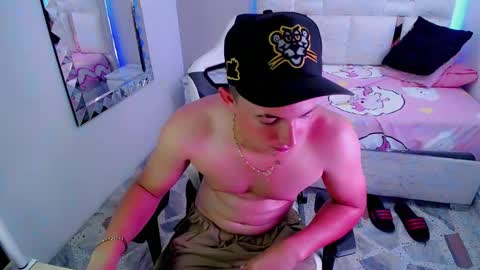 N I N O online show from March 10, 7:07 pm