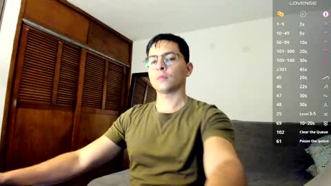Snapshot of jriizh chatting on May 24, 12:15 am Cristian- tellme Criis online show from May 24, 12:15 am
