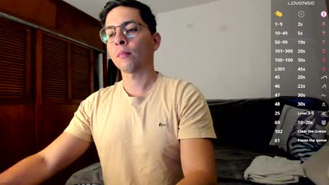 Snapshot of jriizh chatting on May 27, 5:04 am Cristian- tellme Criis online show from May 27, 5:04 am
