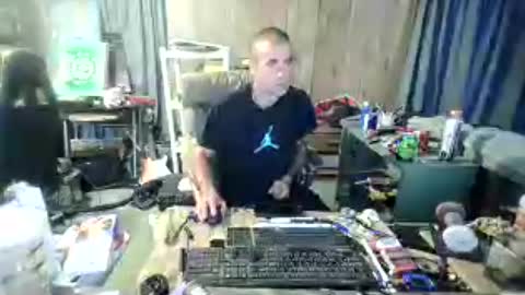 Snapshot of jrizzle1111 chatting on July 23, 9:18 am jrizzle1111 online show from July 23, 9:18 am