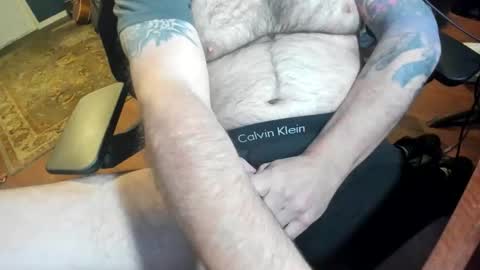 Snapshot of jsimon04 chatting on February 11, 8:08 am jsimon04 online show from February 11, 8:08 am