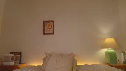 Snapshot of jsmine_ chatting on February 18, 9:20 pm Jsmine and sometimes Beaulooks online show from February 18, 9:20 pm