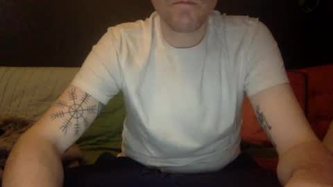 Snapshot of jss872 chatting on February 28, 9:12 pm jss872 online show from February 28, 9:12 pm