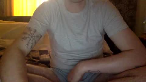 Snapshot of jss872 chatting on October 6, 7:33 pm jss872 online show from October 6, 7:33 pm