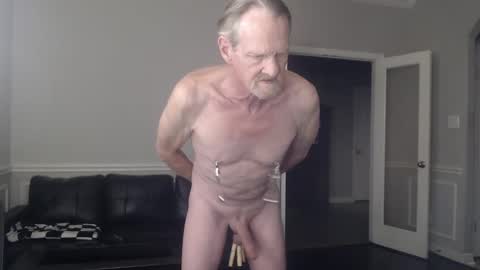 Snapshot of jtull52 chatting on December 22, 12:17 am jtull52 online show from December 22, 12:17 am