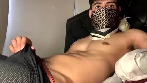 Snapshot of juan_bunny chatting on May 6, 7:19 pm lJuanl online show from May 6, 7:19 pm